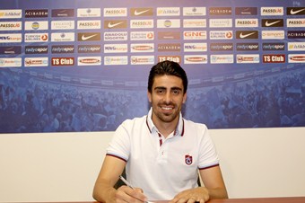 Trabzonspor'da Yeni Transfer Turgut Doğan Şahin Gönderildi