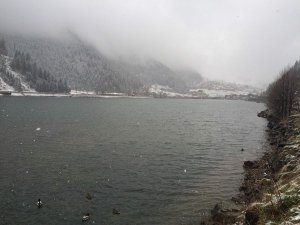 Uzungöl'e Yeniden Kar Düştü