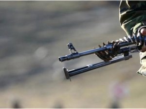 Askeri aracın geçişi sırasında patlama