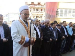 Rize’den giden şehit için gıyabi cenaze namazı
